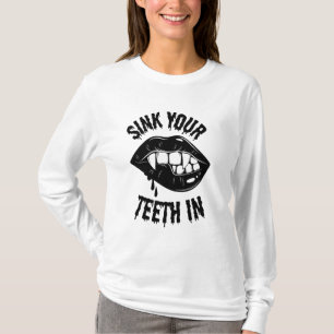 Posez Vos Dents Dans Un T-shirt Fangs Vampire