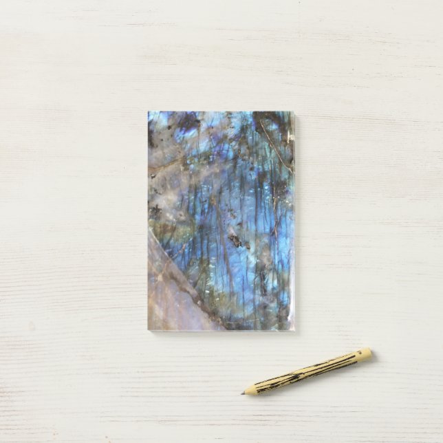 Post-it® Azure et Iridescence (Sur un bureau)