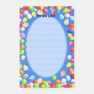 Post-it® Balloons colorés sur une liste de tâches à faire b