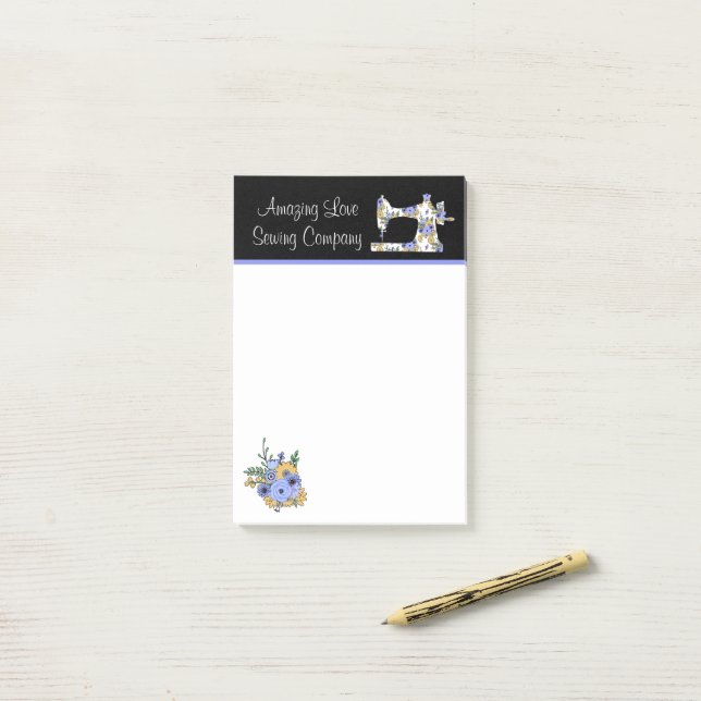 Post-it® Bloc-notes de machine à coudre florale fantaisiste (Sur un bureau)