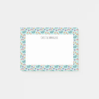 Chat rêveur flottant dans le motif d'aquarelle de