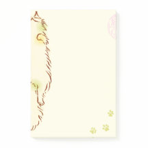 Chat somnolent pelucheux