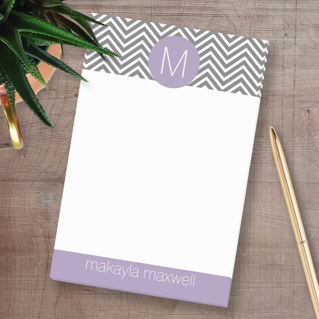 Post-it® Chevrons gris et lavendar avec Monogramme personna (Custom Post-it Note Pads - Add your name and other text)