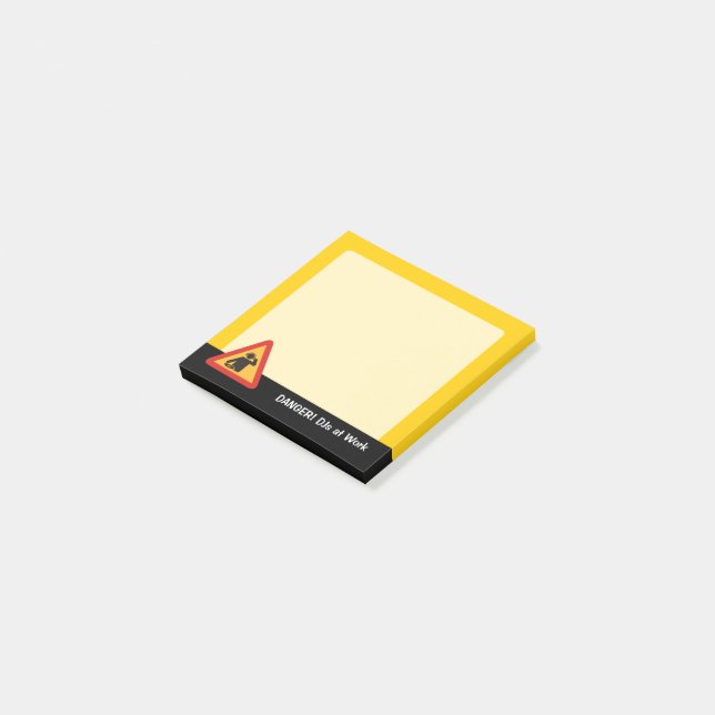 Post-it® Danger DJ au travail (Incliné)