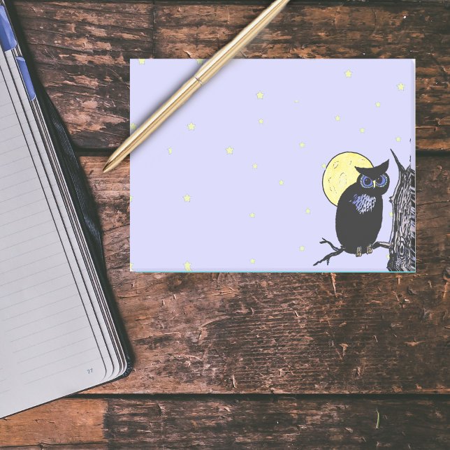 Post-it® Étoiles de lune de hibou noir (Black owl in tree full yellow moon with stars on light blue post it notes.)