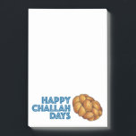 Post-it® Joyeux Jours de Challah Hanoukka Chanukah Pain Pai<br><div class="desc">Il présente une illustration originale d'une miche de pain d'allah tressé, avec HAPPY CHALLAH DAYS dans une police amusante. Super pour Hanoukka ! Cette illustration est également disponible sur d'autres produits. Ne vois-tu pas ce que tu cherches ? Vous avez besoin d'aide pour la personnalisation ? Contactez Rebecca pour avoir...</div>