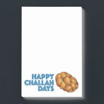 Post-it® Joyeux Jours de Challah Hanoukka Chanukah Pain Pai<br><div class="desc">Il présente une illustration originale d'une miche de pain d'allah tressé, avec HAPPY CHALLAH DAYS dans une police amusante. Super pour Hanoukka ! Cette illustration est également disponible sur d'autres produits. Ne vois-tu pas ce que tu cherches ? Vous avez besoin d'aide pour la personnalisation ? Contactez Rebecca pour avoir...</div>