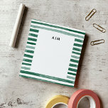 Post-it® Monogramme de rayures d'aquarelle verte<br><div class="desc">Customisez avec un,  deux ou trois initiales ou écrivez votre nom.</div>
