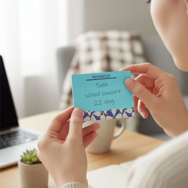 Post-it® Motif de pétale personnalisé bleu (Who doesn't love sticky notes? These not only remind you of things but look super cute too.)
