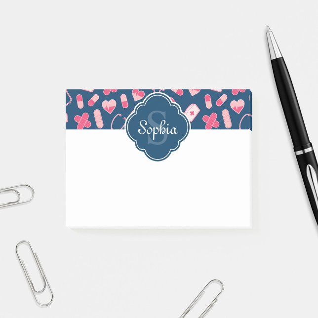 Post-it® Motif de soins infirmiers rose et bleu avec Monogr (Créateur téléchargé)