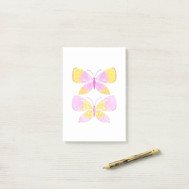 Post-it® Papillons rose et jaune (Sur un bureau)