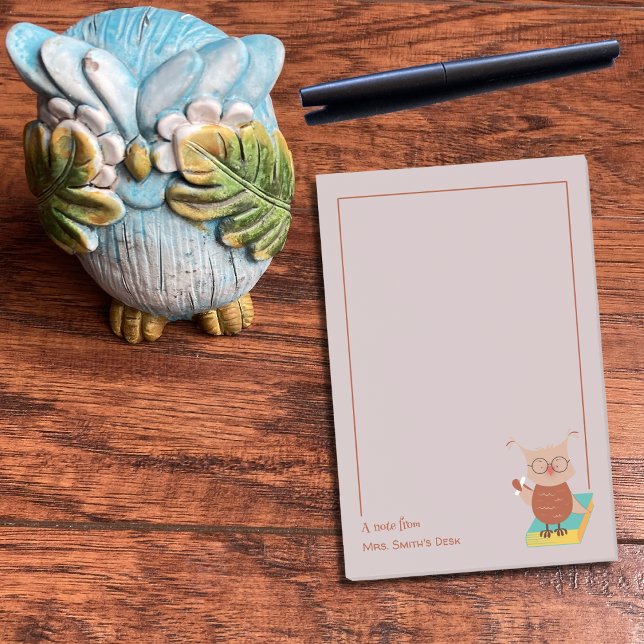 Post-it® Petite chouette brune sur un livre Notes de l'ense (Créateur téléchargé)