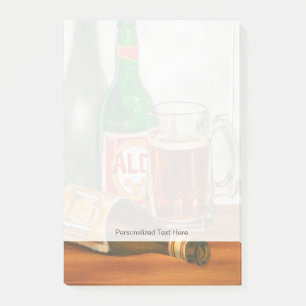 Post-it® Still Life with Beer par Jennifer Goldberger