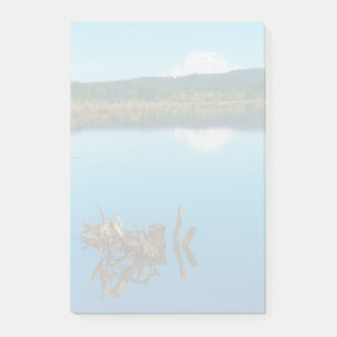 Post-it® Une montagne se jette sur une haie