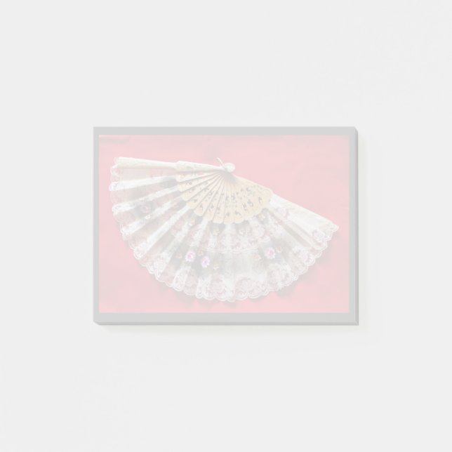 Post-it® Ventilateur à main orné sur un Arrière - plan roug (Devant)