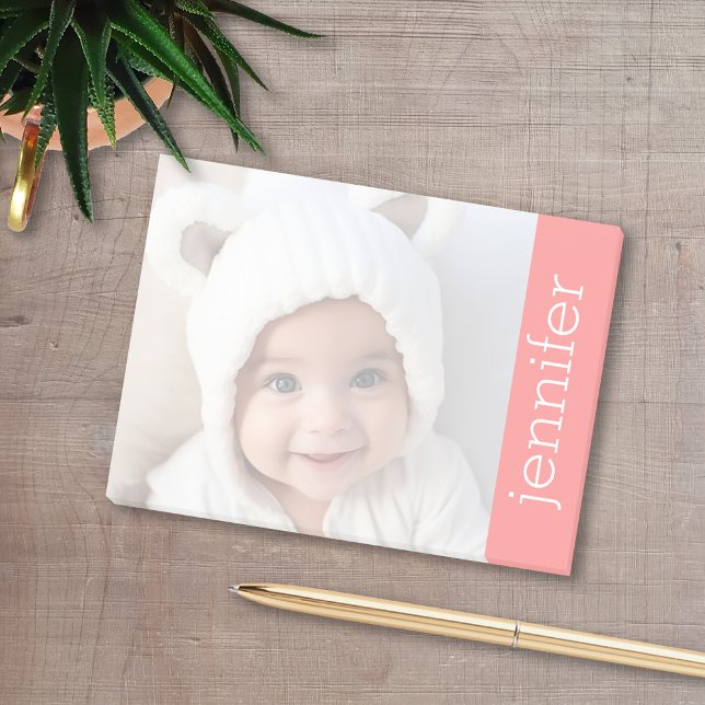 Post-it® Votre photo s'allume automatiquement - nom CORAL (A fun personalized photo post-it with a photo in the background and color block.)