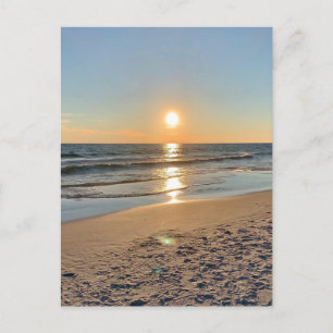Postale Carte de coucher de soleil sur une plage côtière v