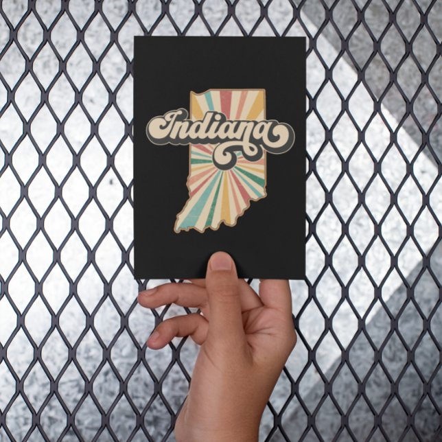 Postale Carte de l'Indiana Retro | Conception de l'état vi (Retro Indiana Map Artwork  Vintage State Design Postcard)