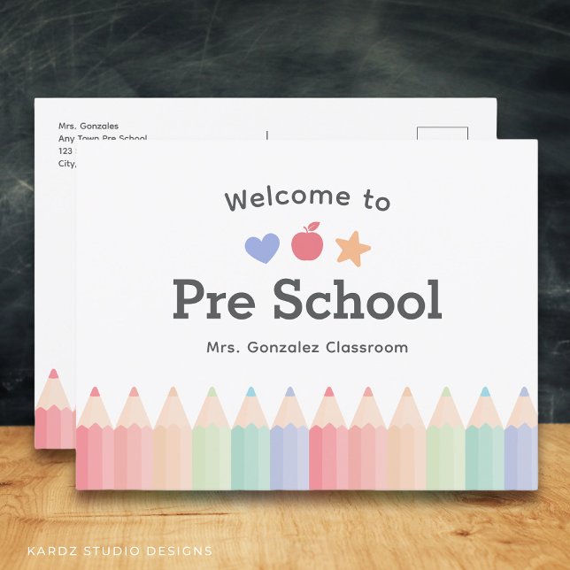 Postale Carte de retour à l'école à personnaliser (Add your name and school name. Your address and message on the back.)