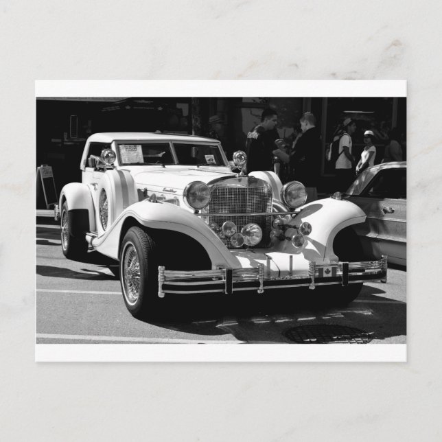 Postale Carte noire et blanche de voiture rétro Excalibur (Devant)