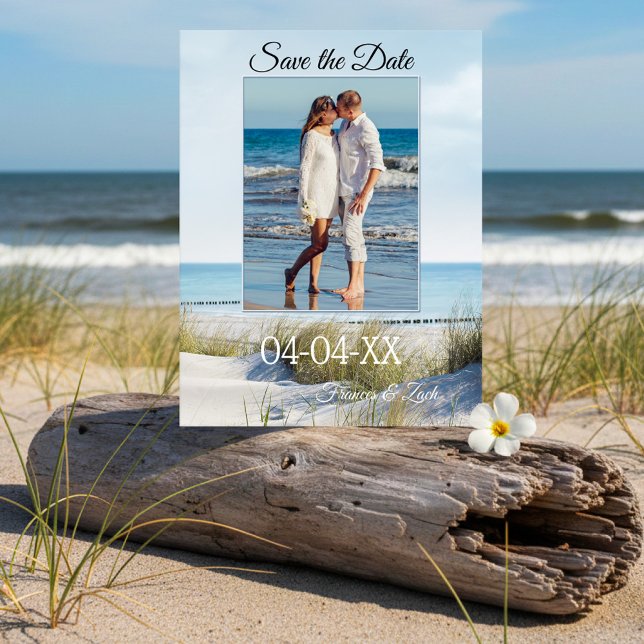 Postale Faire-part Dunes et plage Photo Enregistrer la date Carte pos (Save the Date postcard featuring your photo framed by an image of dunes overlooking a beach )