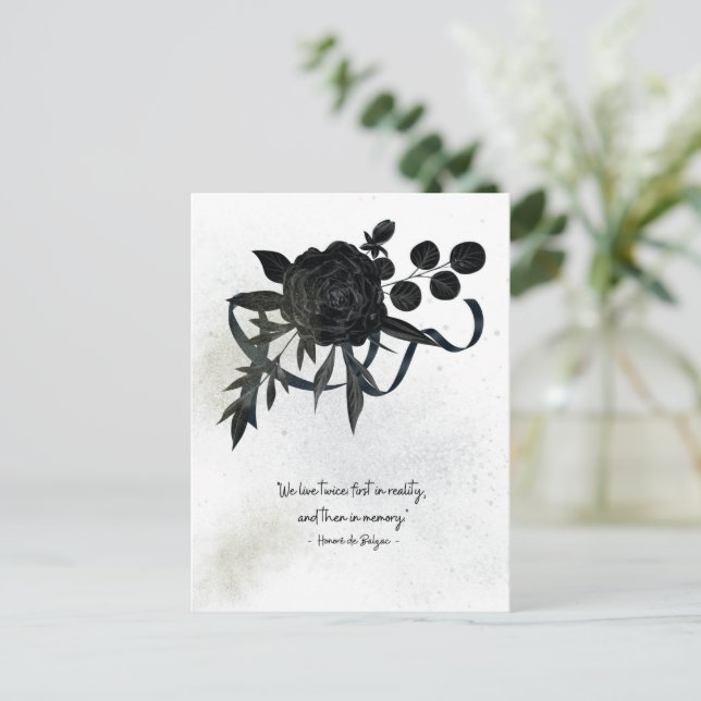Postale FR | Carte de condoléances élégante – Rose noire (Debout devant)