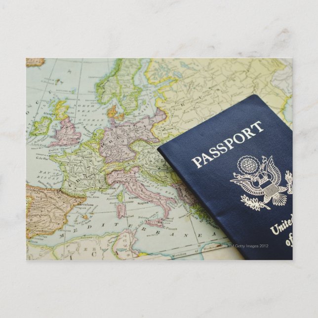 Postale Gros plan du passeport sur la carte européenne (Devant)