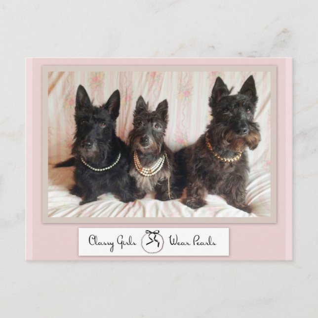 Postale Les Filles Classiques Portent Des Perles Carte Pos (Devant)