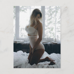 Postale Lingerie blanche Magnifique Blonde photo carte pos