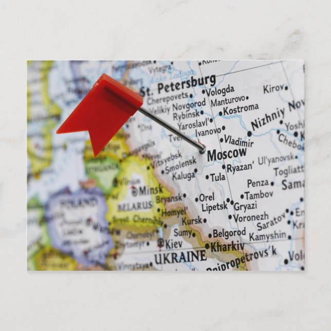 Postale Pingle de carte placée à Moscou, Russie sur la car (Devant)