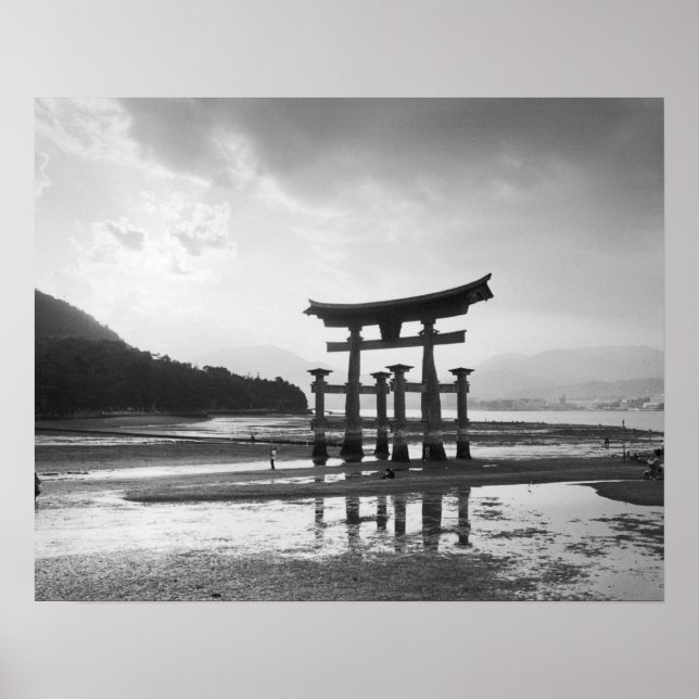 Poster Asia, Japan, Myajima. Torri Gate (Devant)