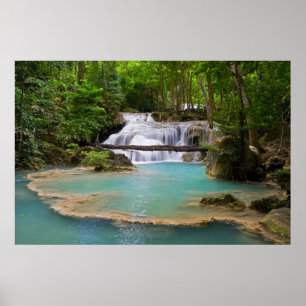 Poster Cascade dans la forêt tropicale