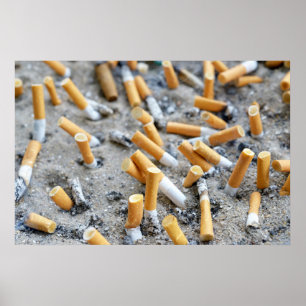 Poster Cigarettes dans cendrier extérieur