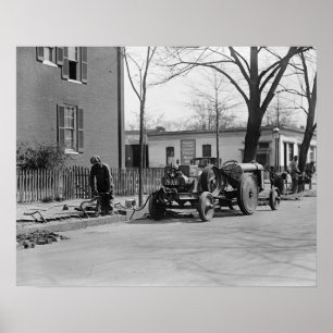 Poster Construction Crew, 1925. Photo vintage