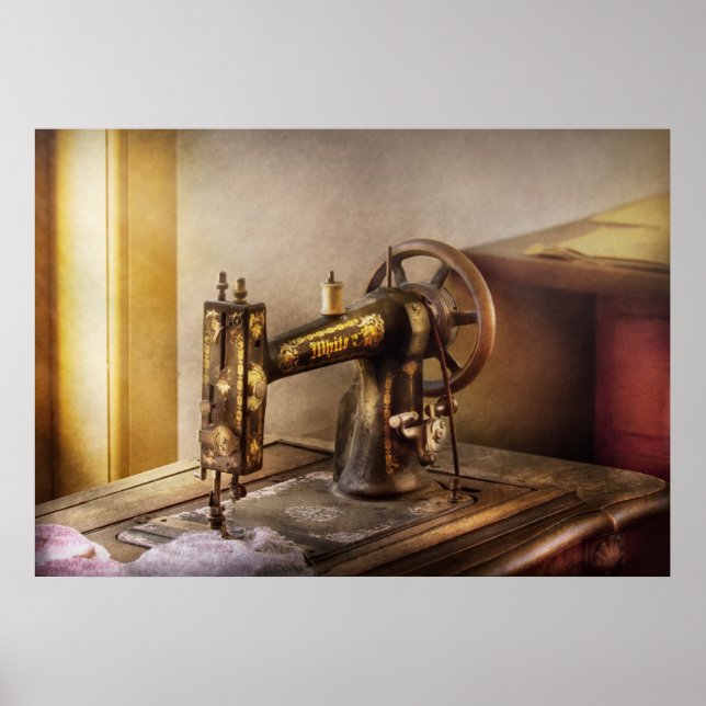 Poster Couture - Une machine à coudre noire et blanche (Devant)