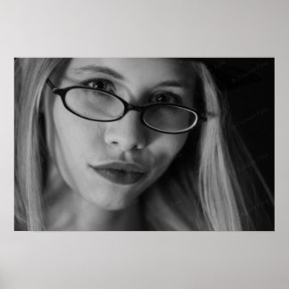 Poster de la déesse Smirking en B&W