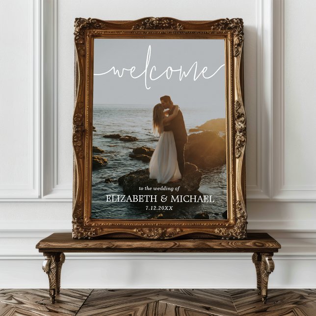 Poster de l'Affiche de bienvenue mariage Photo Scr (Wedding welcome sign poster with your favorite photo and details in white lettering)