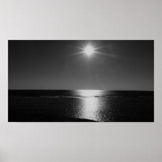 Poster de l'affiche Soleil noir et blanc sur la me