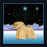 Poster "Des courriers à roulettes à Chanukah"<br><div class="desc">"Wheaten Terriers at Chanukah" est un design artistique unique pour la fête juive "Chanukah", avec deux terriers à blé doux et une menorah Hanoukka éclairée par les étoiles. Nous avons laissé l'intérieur de la carte vide pour que vous puissiez vous customiser. OEuvre d'artisanat à blé d'origine © Melanie Light 2005....</div>