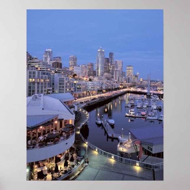 Poster Dusk on Bell Harbor in Seattle, Washington. (Devant)