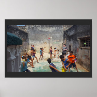Poster Enfants cubains avec ballons d'eau