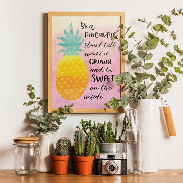 Poster Être un ananas Inspirationnel Aquarelle Typographi (Remember to stay sunny and quirky all year around with this funny poster.)