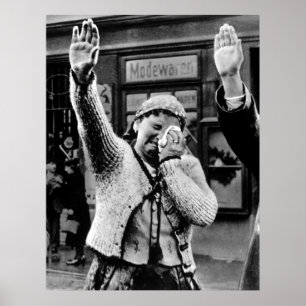 Poster Femme de Sudetenland pleurant de l'invasion nazie