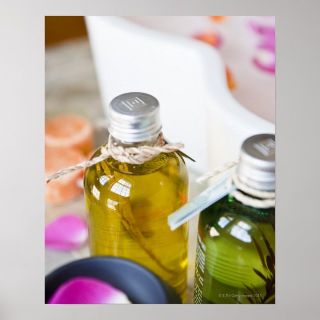 Poster Fermer les bouteilles à l'huile de massage (Devant)