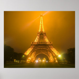 Poster France, Paris. Tour Eiffel illuminée à 3