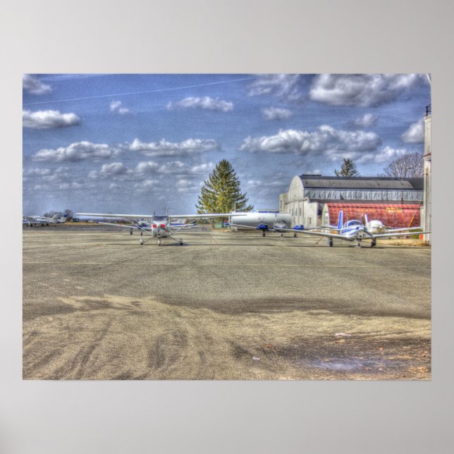 Poster HDR Plane Parked Facing Forward (Devant)