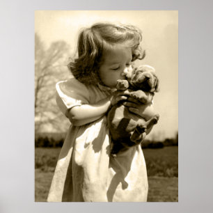 Poster La fille vintage embrasse le chiot