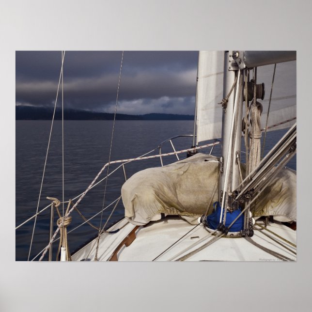 Poster La voile dans une tempête - Art (Devant)