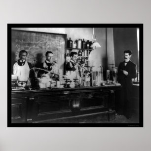 Poster Laboratoire pharmaceutique à l'Université Howard 1