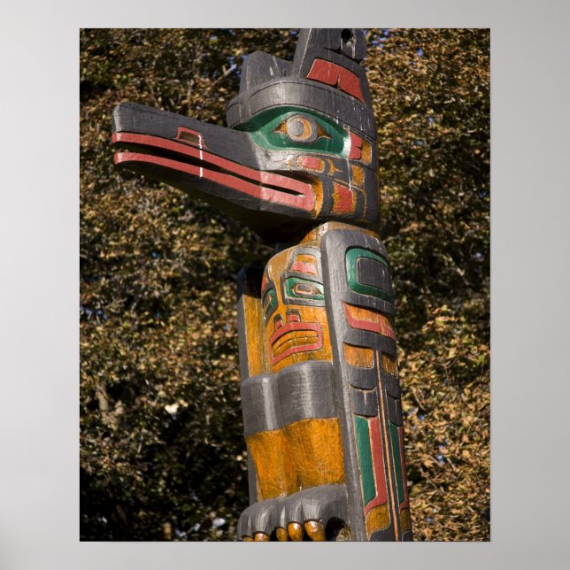 Poster Mât totem dans un parc à Ottawa, Ontario, Canada (Devant)